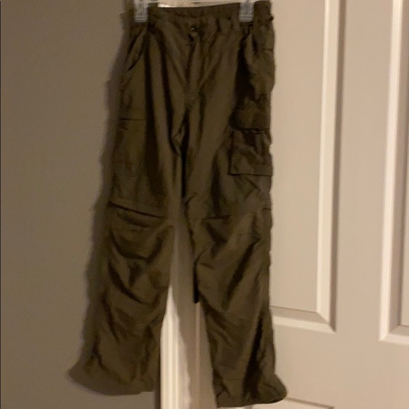 Boys pants convert to shorts - Picture 1 of 7